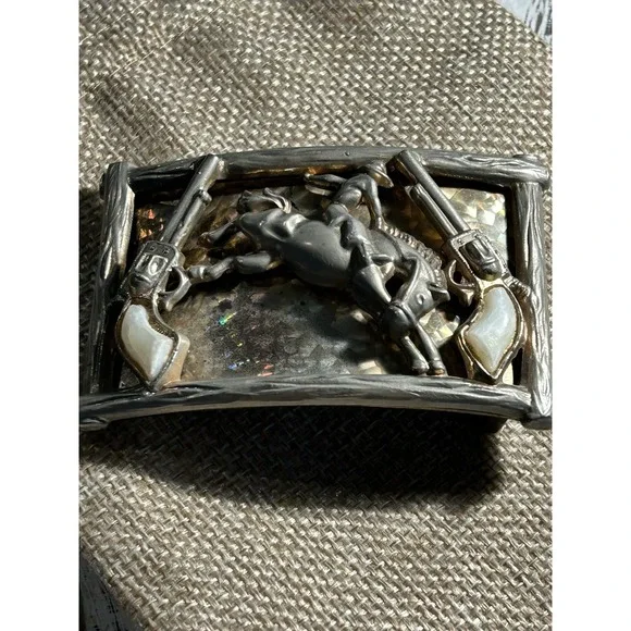 Vintage Rare Rodeo Cowboy Colt Revolvers Pat Pending Belt Buckle Bronco 3-D - Picture 2 of 9